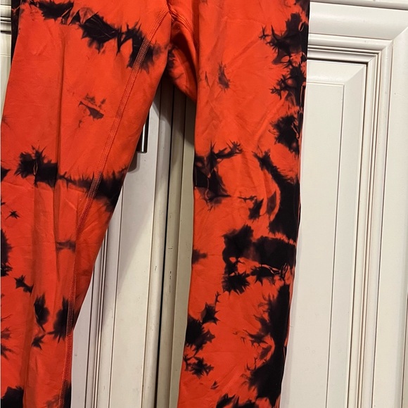 Lululemon Wunder Train High Rise Leggings Size 6 Tie Dye - Picture 8 of 11